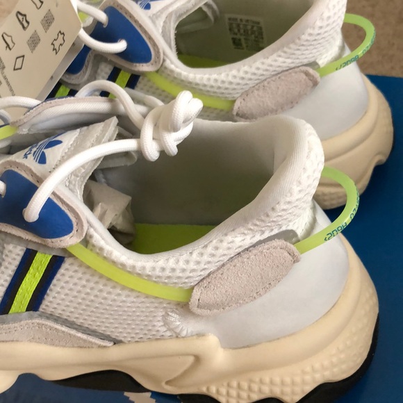 Adidas OZWEEGO shoes - Picture 7 of 8